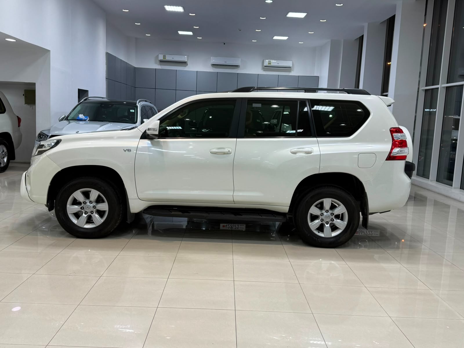 Toyota Prado TX-L 2017 (White)