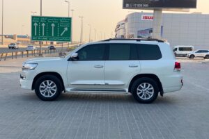 Toyota Land Cruiser GX-R 2018 (Pearl)