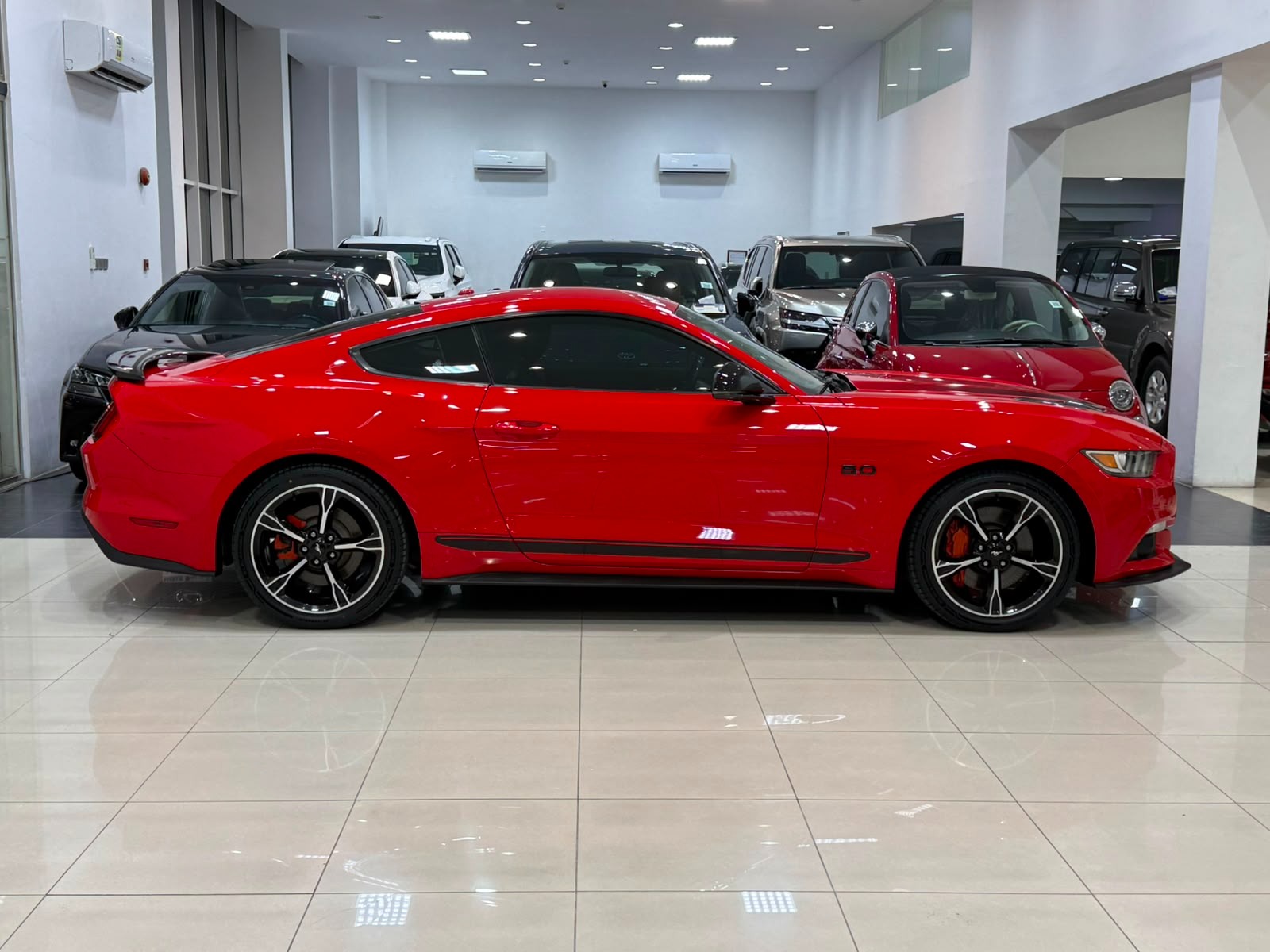 Ford Mustang GT 2017 (Red)