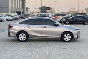 Toyota Yaris 2023 (Silver)