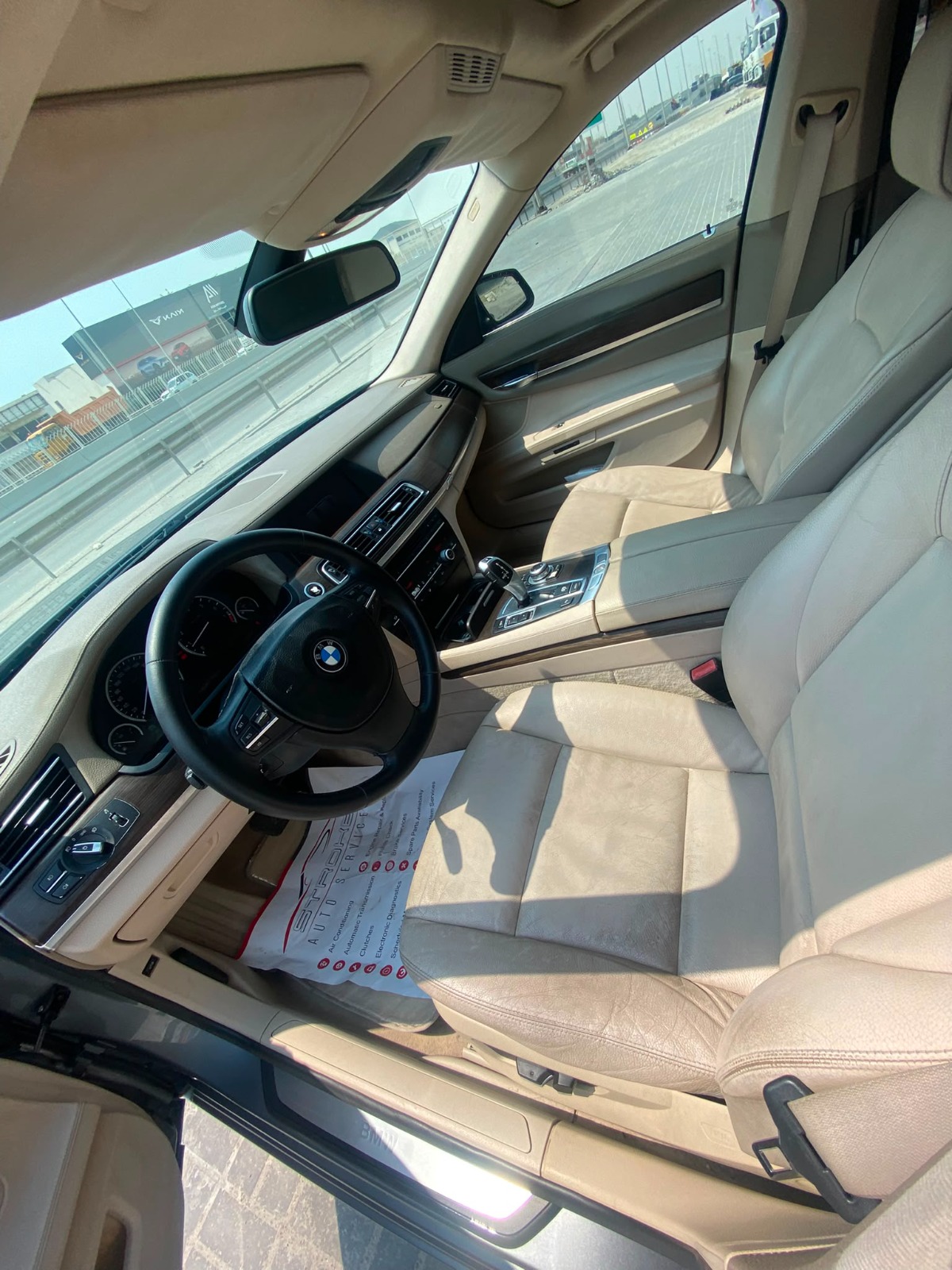 BMW 730Li 2010 (Grey)