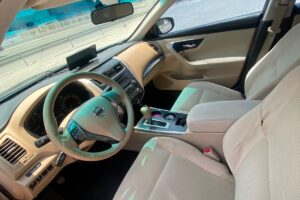 Nissan Altima 2016 (Grey)