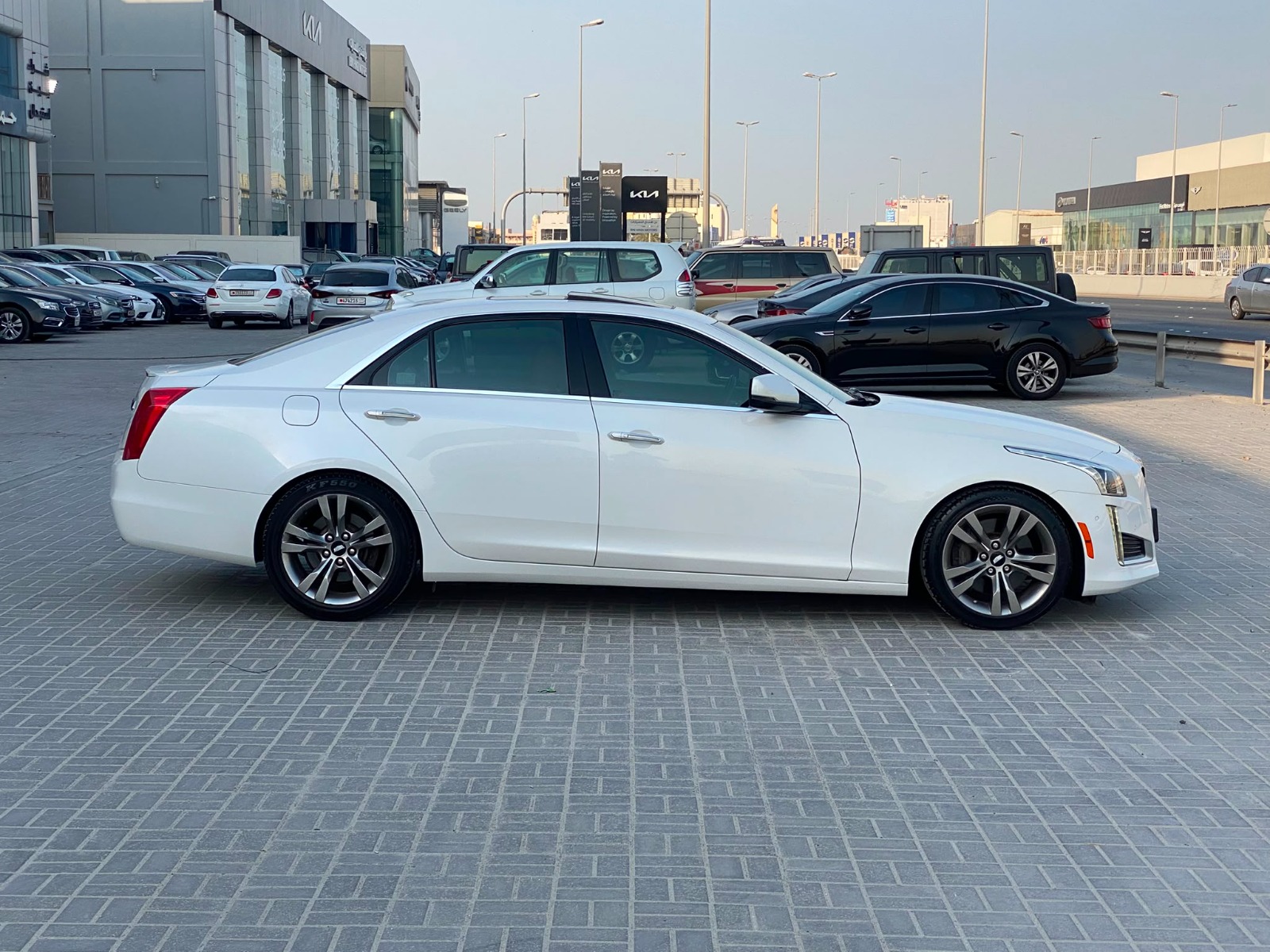 Cadillac CTS 2015 (White)