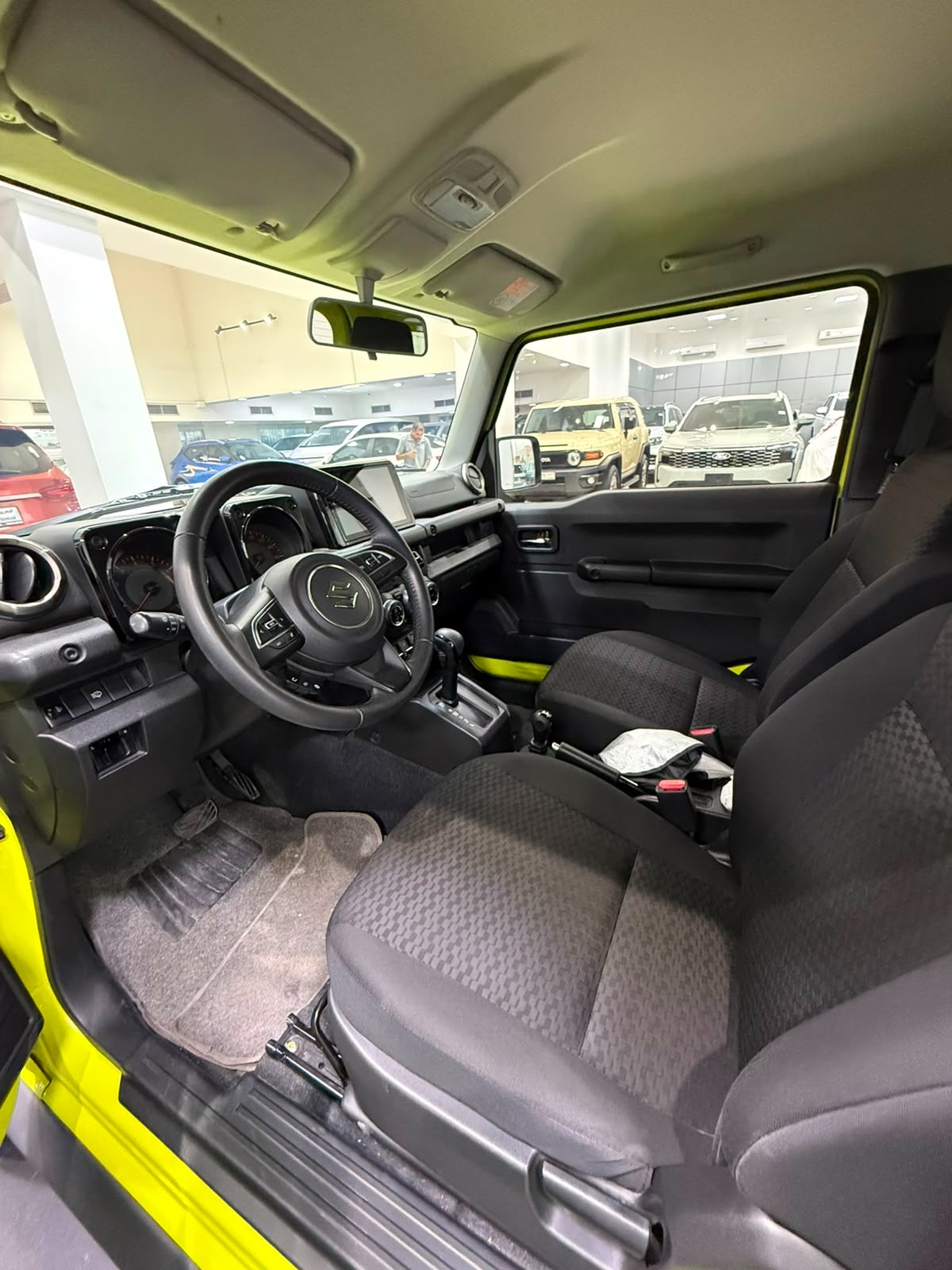 Suzuki Jimny 2023 (Yellow)