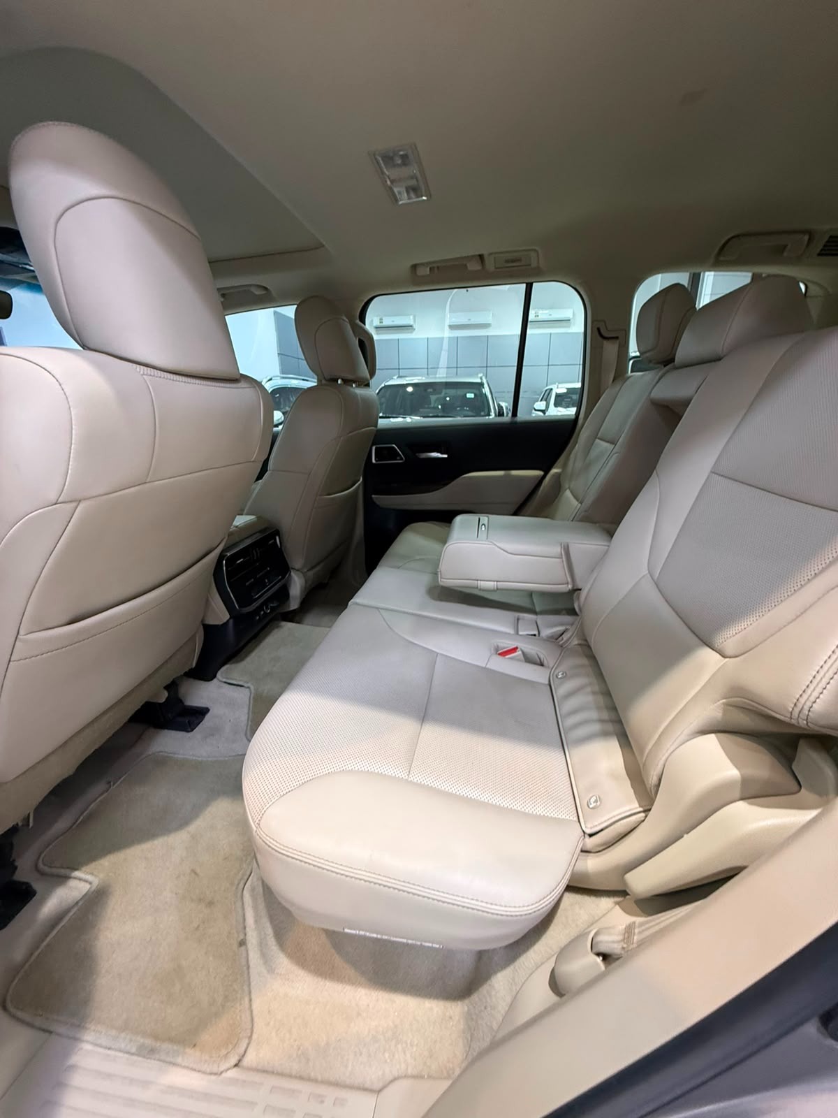 Toyota Land Cruiser GX-R 2022 (Bronze)