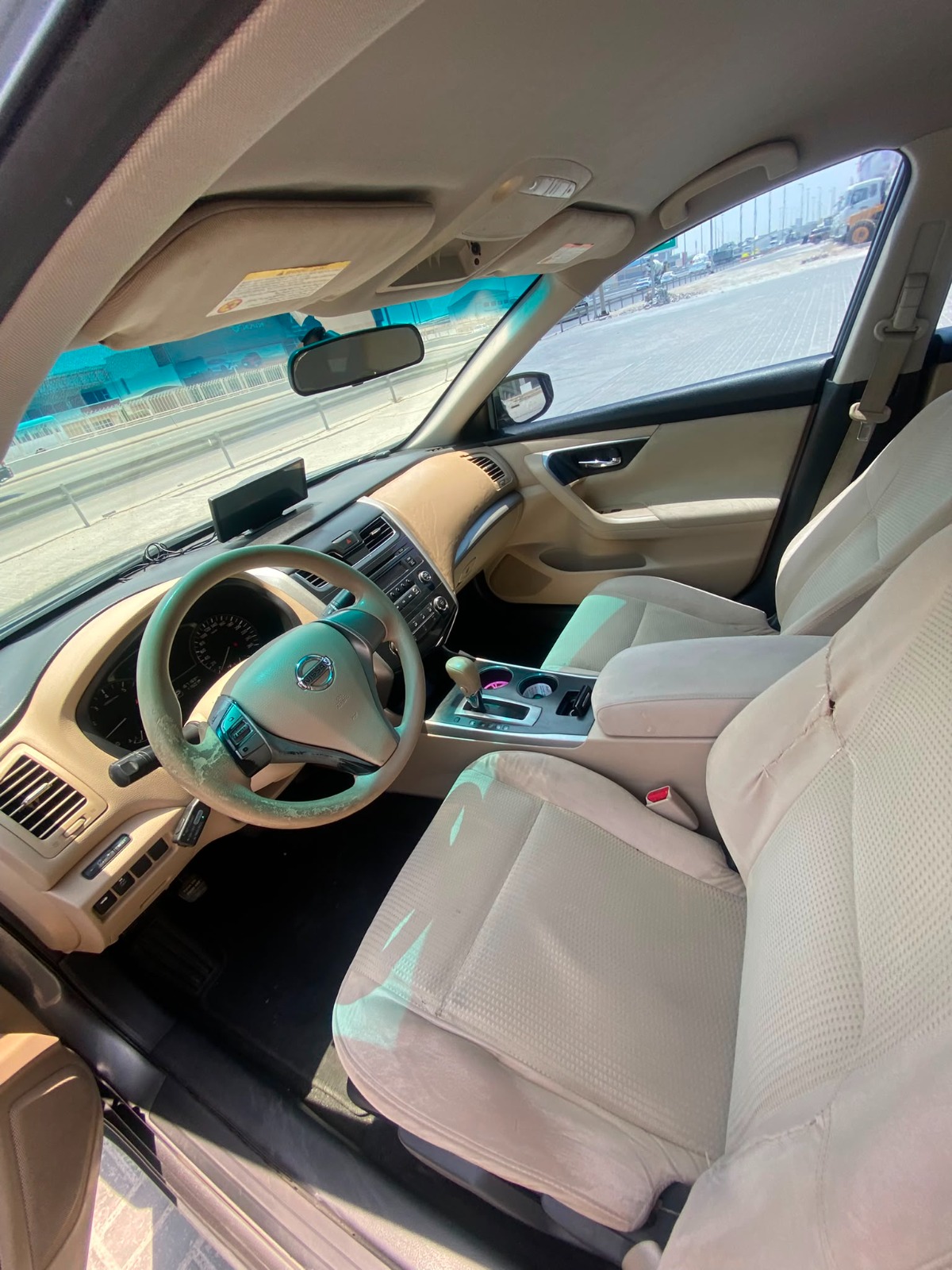 Nissan Altima 2016 (Grey)