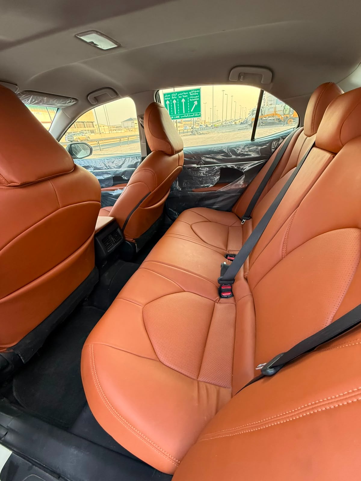 Toyota Camry LE Hybrid 2022 (White)