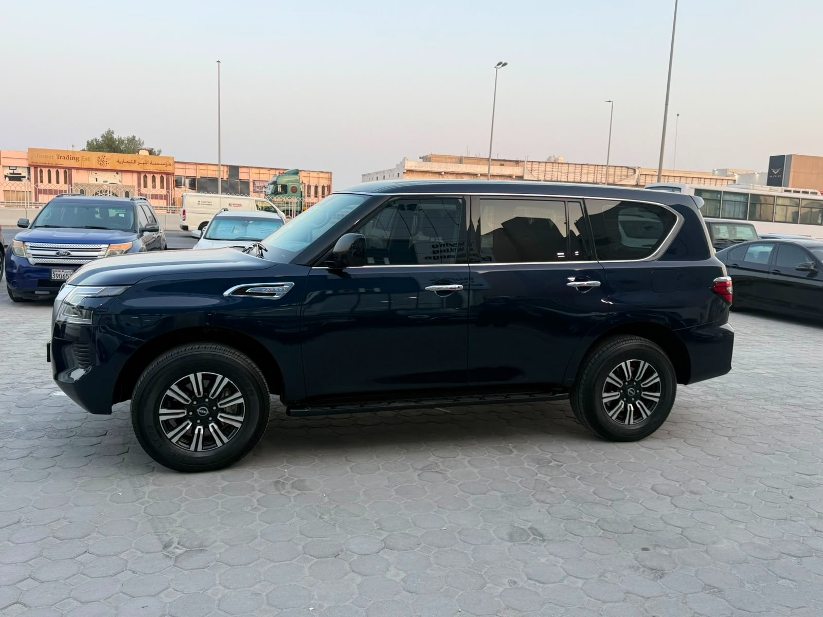 Nissan Patrol XE 2024 (Blue)