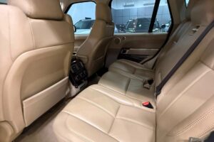 Range Rover Vogue SE 2016 (White)