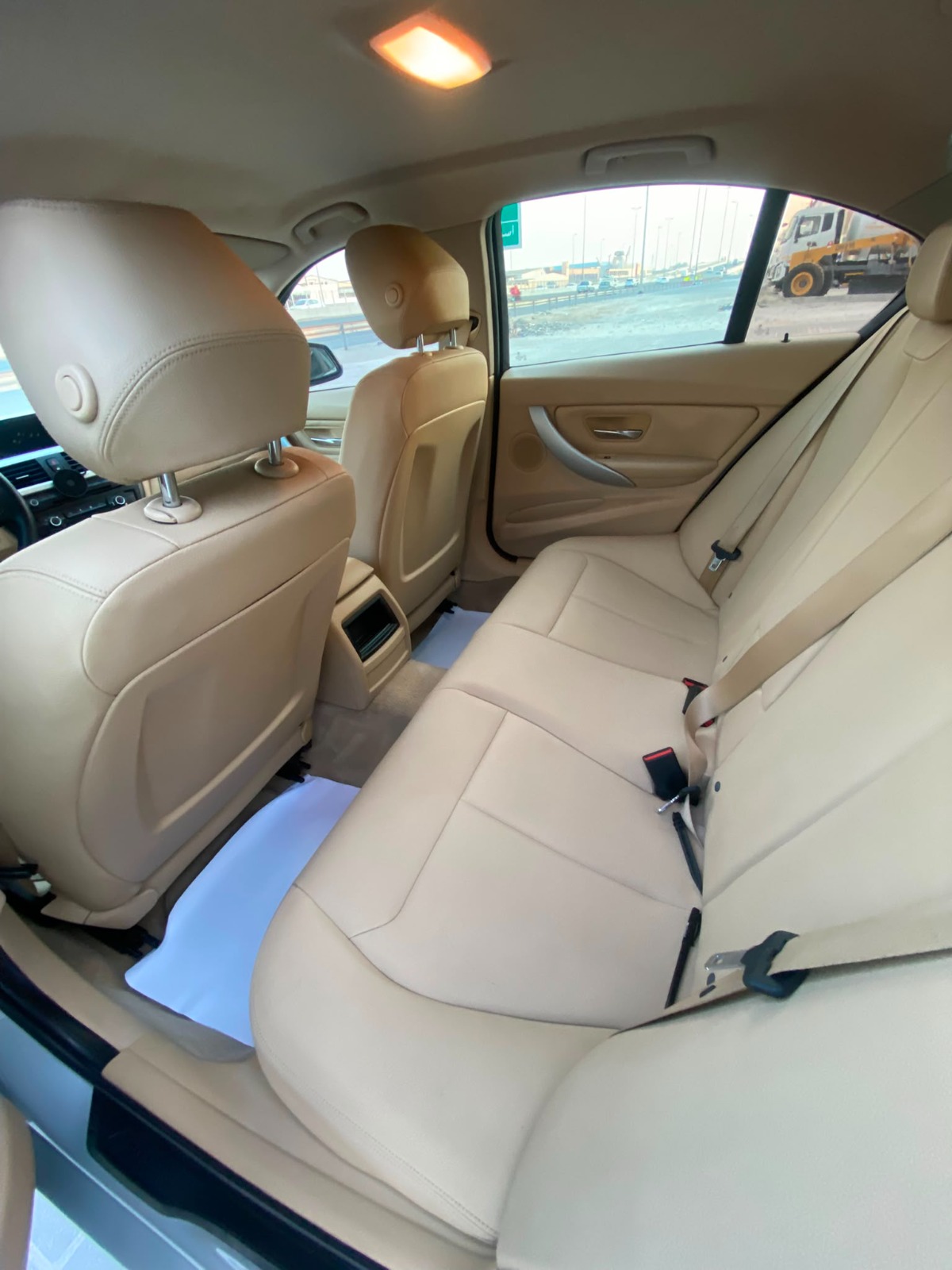 BMW 320i 2013 (Silver)