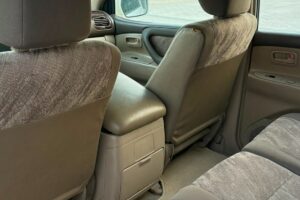 Toyota Land Cruiser GX-R 2001 (White)