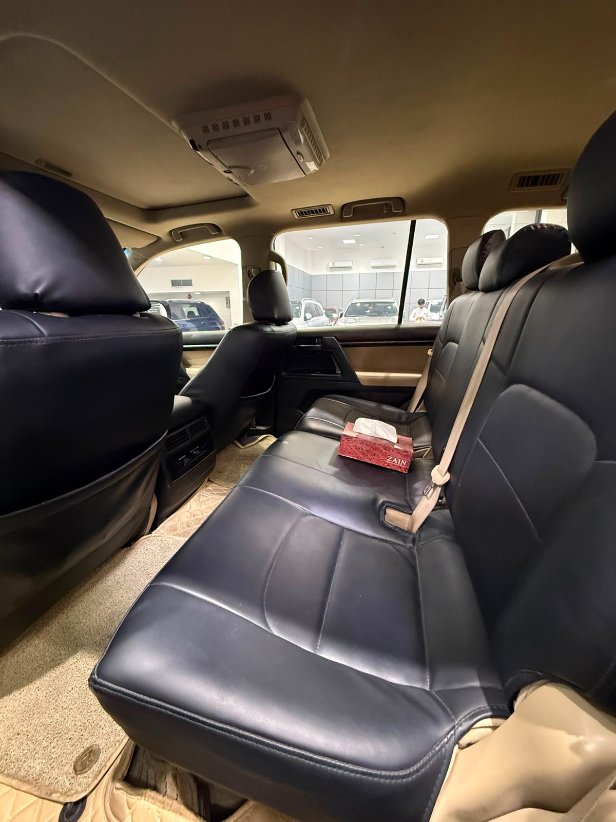 Toyota Land Cruiser GX-R 2010 (White)
