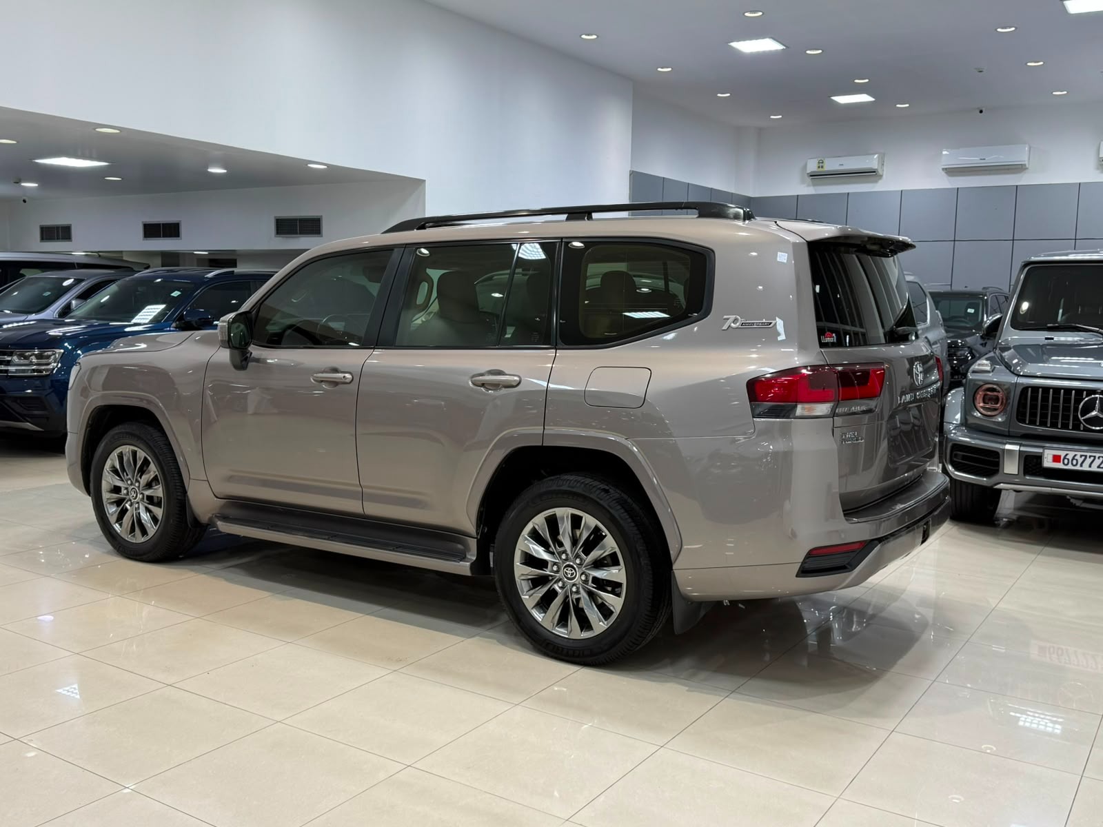 Toyota Land Cruiser GX-R 2022 (Bronze)