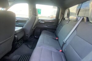 Chevrolet Silverado 2023 (Grey)