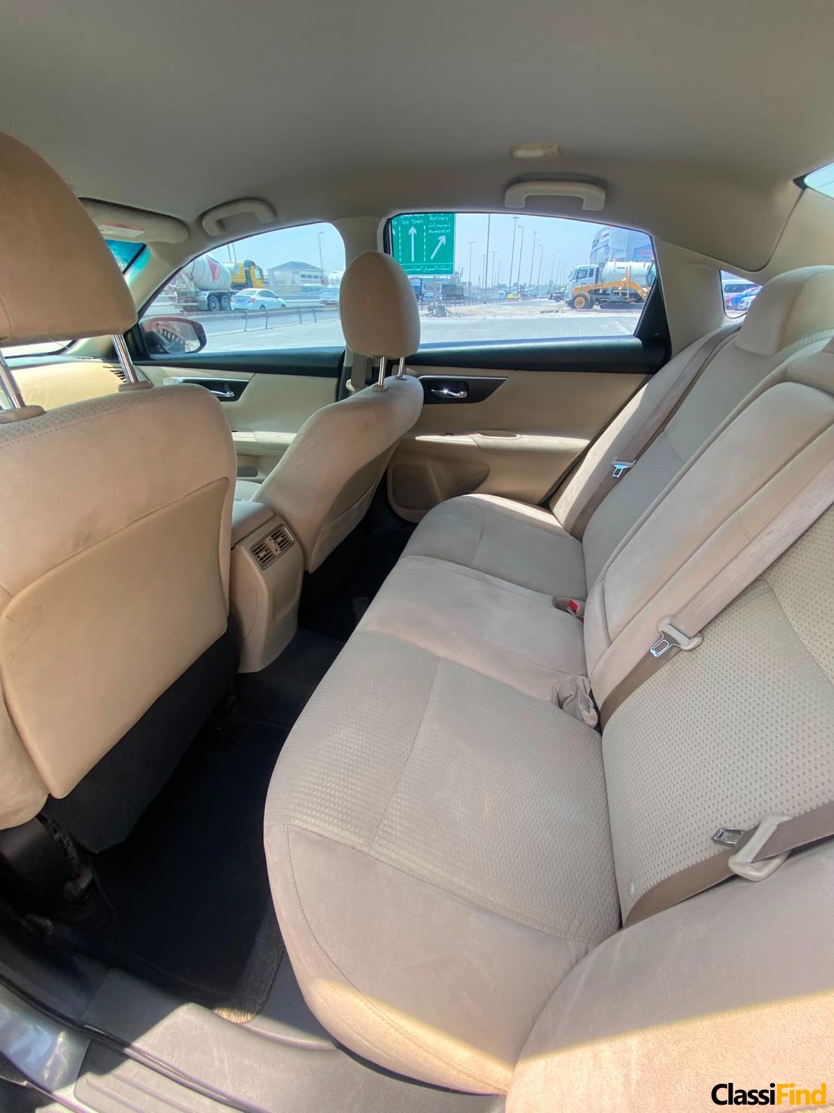 Nissan Altima 2016 (Grey)