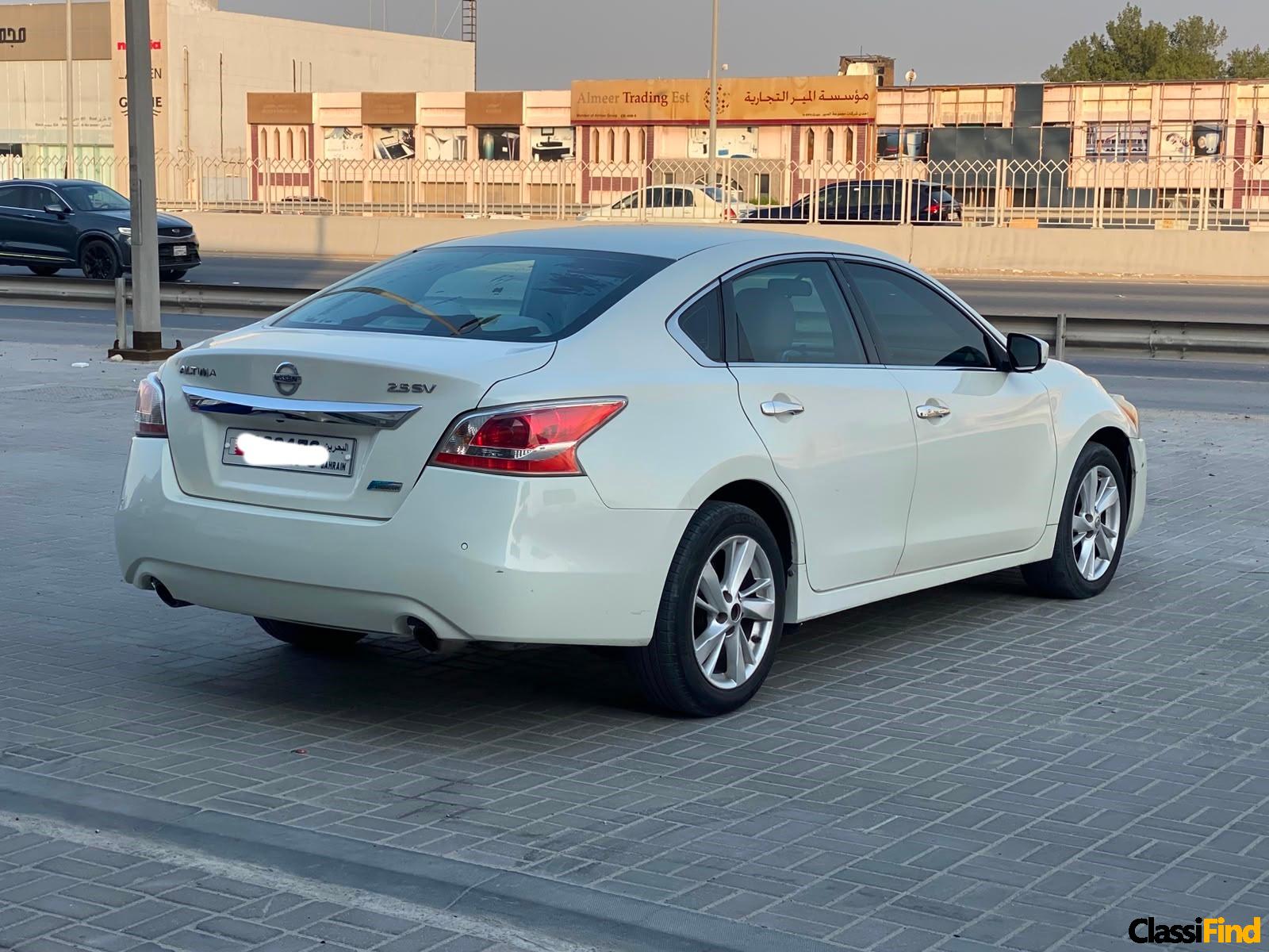 Nissan Altima 2016 (White)