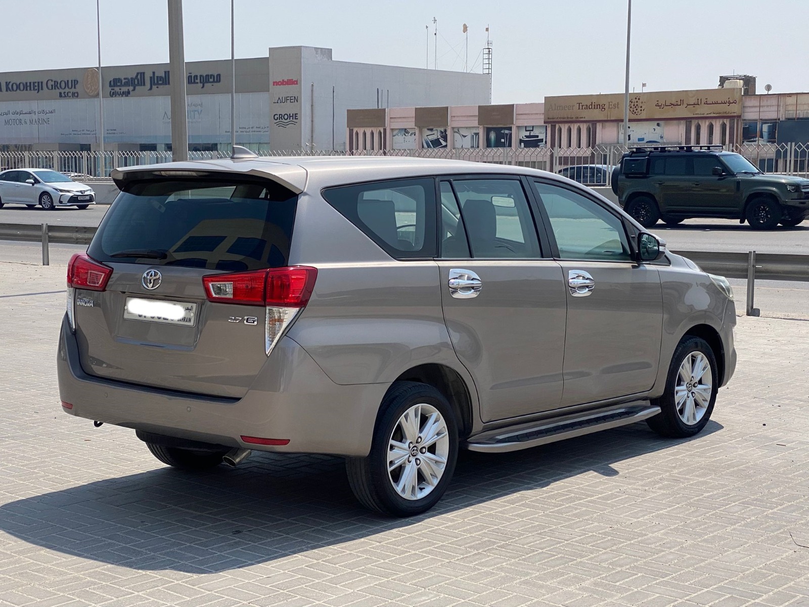 Toyota Innova 2016 (Bronze)