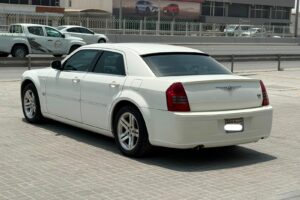 Chrysler 300C 2006 (White)