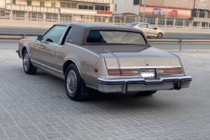 أولدزموبيل تورونادو 1984 (بني)