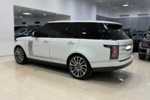 Range Rover Vogue SE 2016 (White)