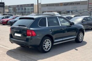 Porsche Cayenne 2005 (Green)