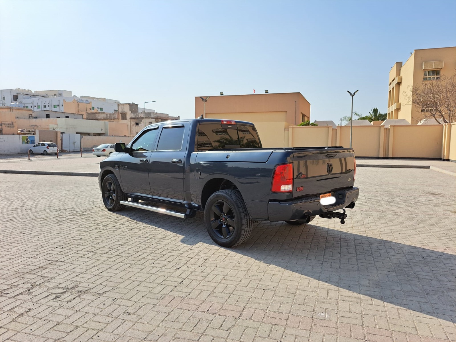 Dodge Ram SLT 2017 (Black)
