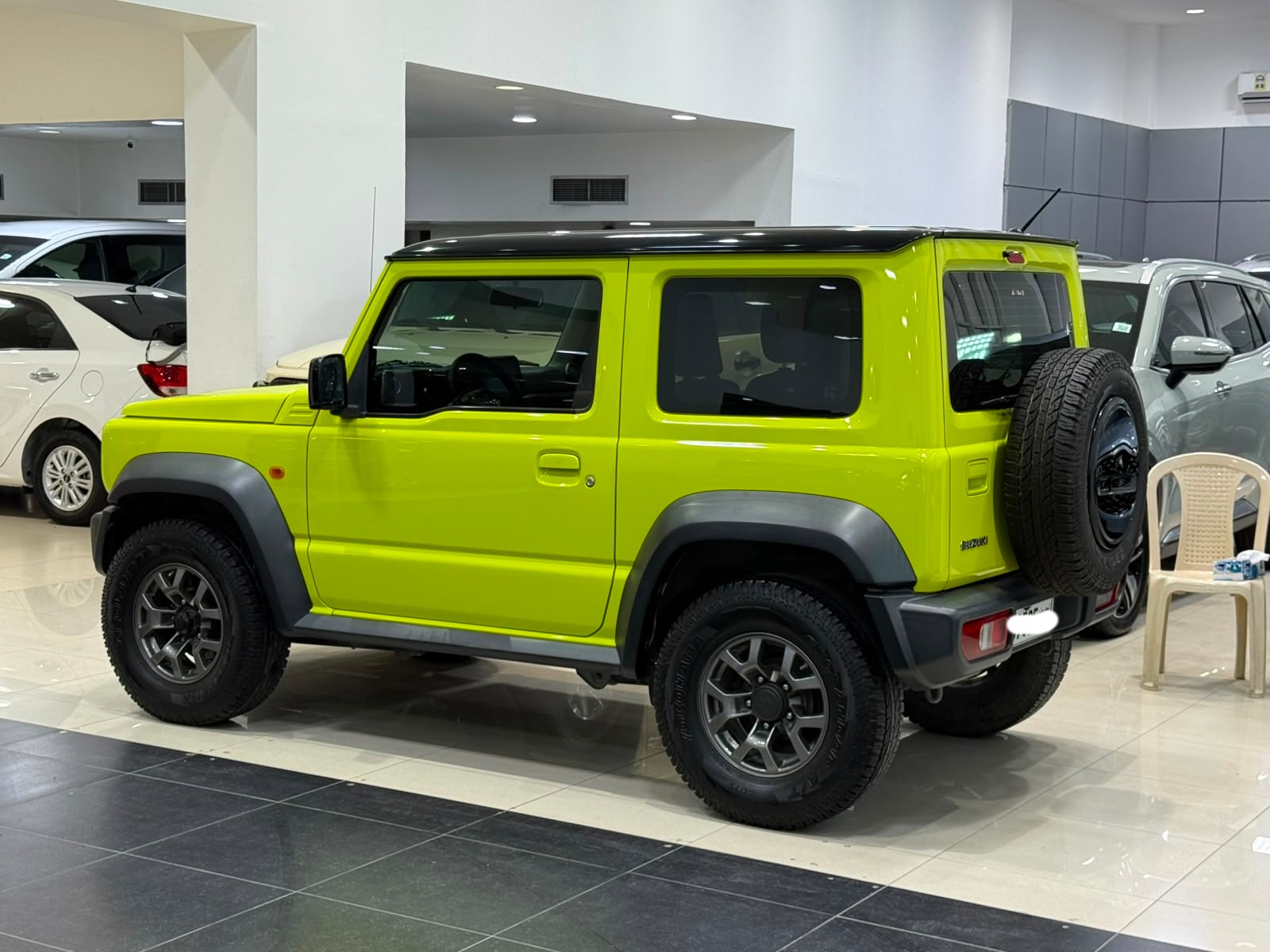 Suzuki Jimny 2023 (Yellow)