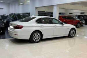 BMW 520i 2016 (White)