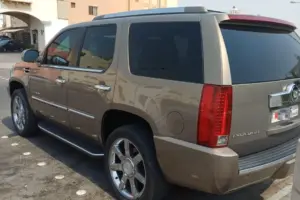 كاديلاك إسكاليد 2007 للبيع – بحالة ممتازة