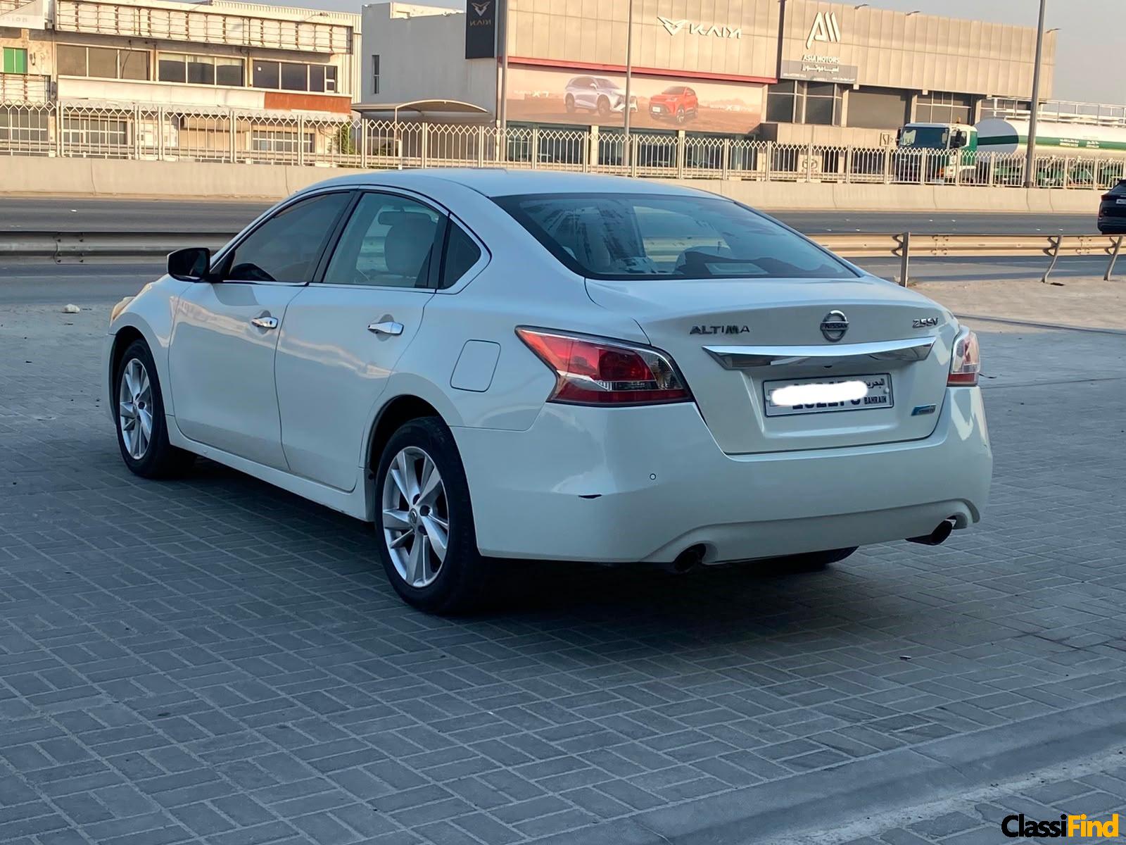 Nissan Altima 2016 (White)
