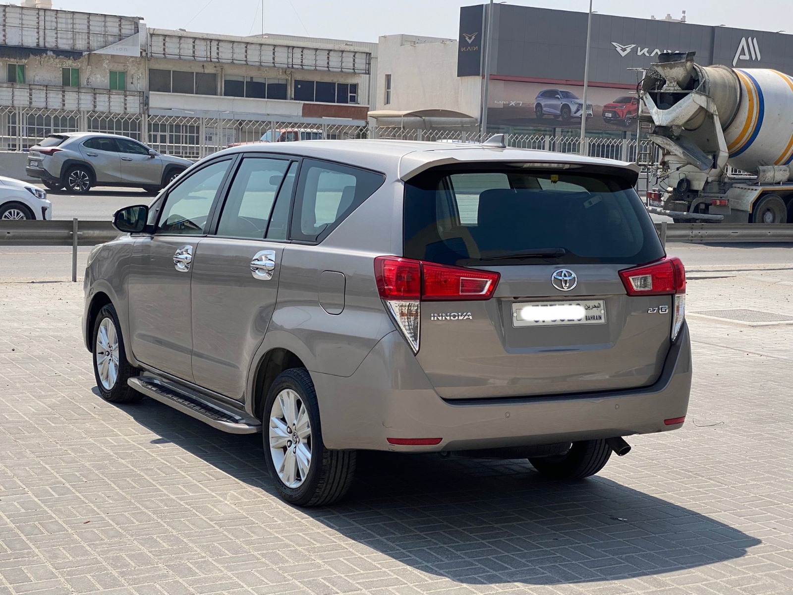 Toyota Innova 2016 (Bronze)
