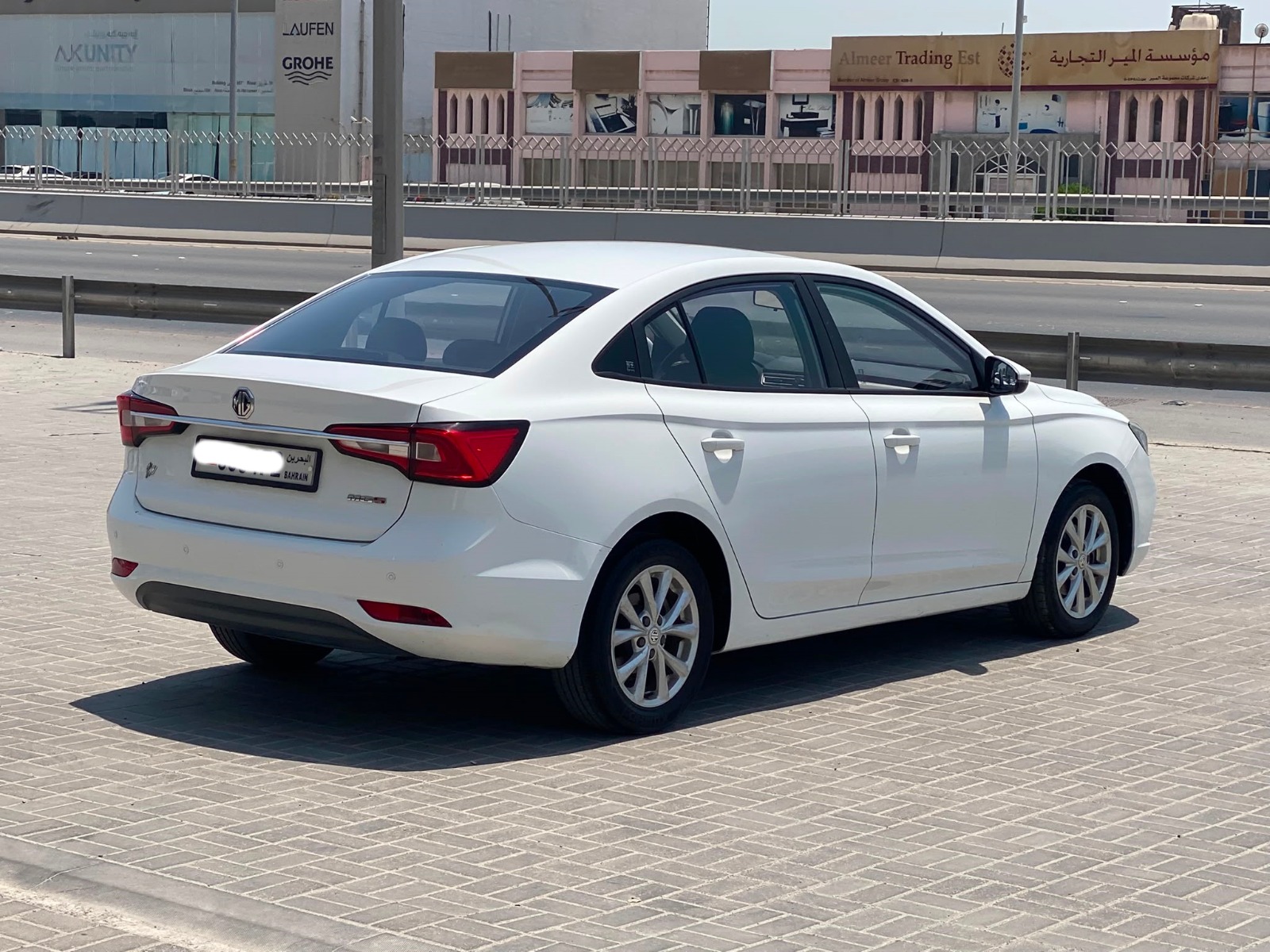 MG-5 / 2023 (White)