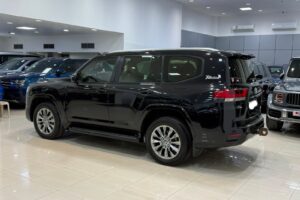 Toyota Land Cruiser GX-R 2022 (Black)