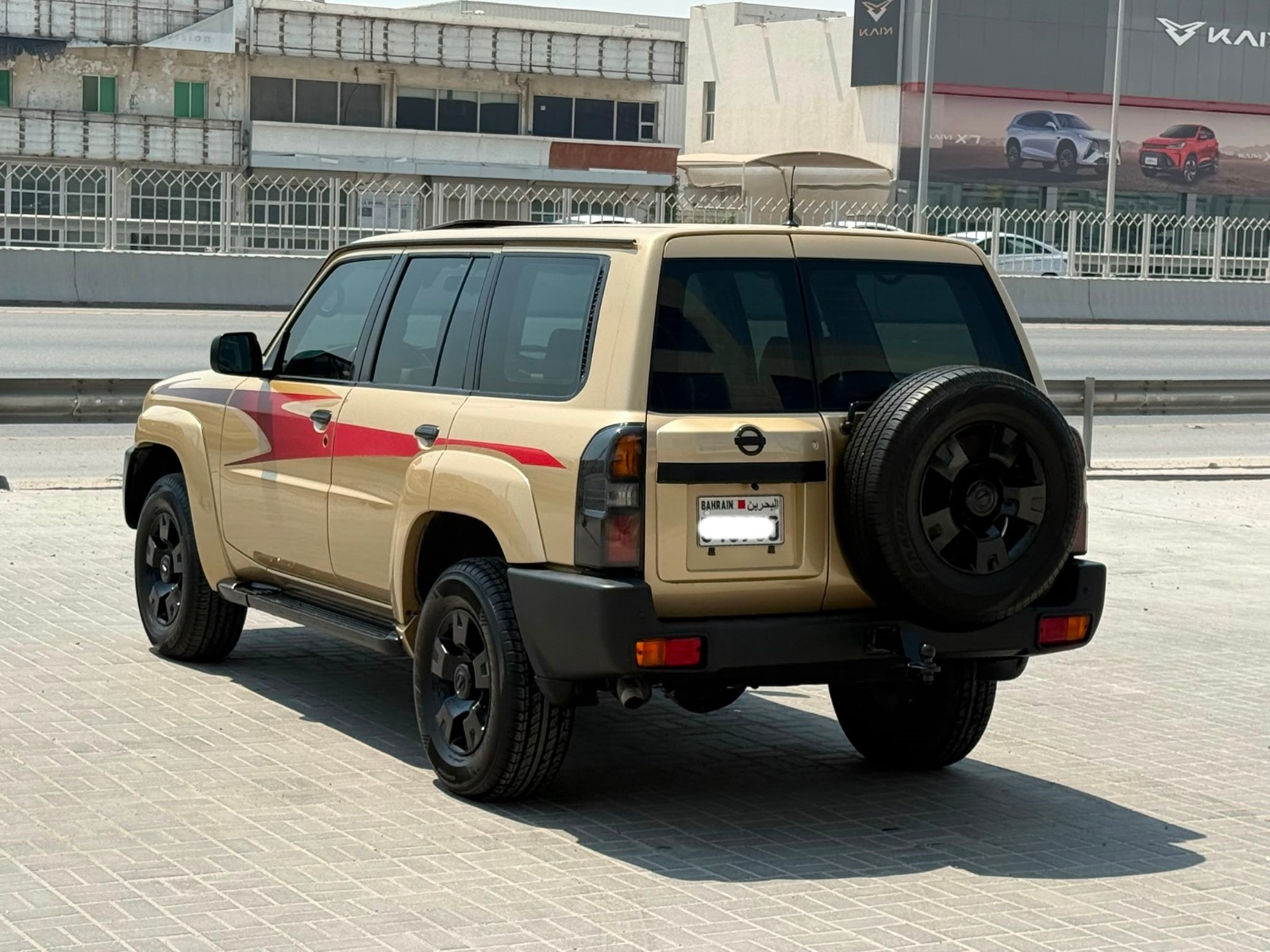 Nissan Patrol Safari 2008 (Beige)