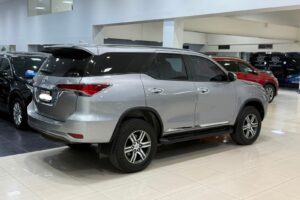 Toyota Fortuner / 2024 (Silver)