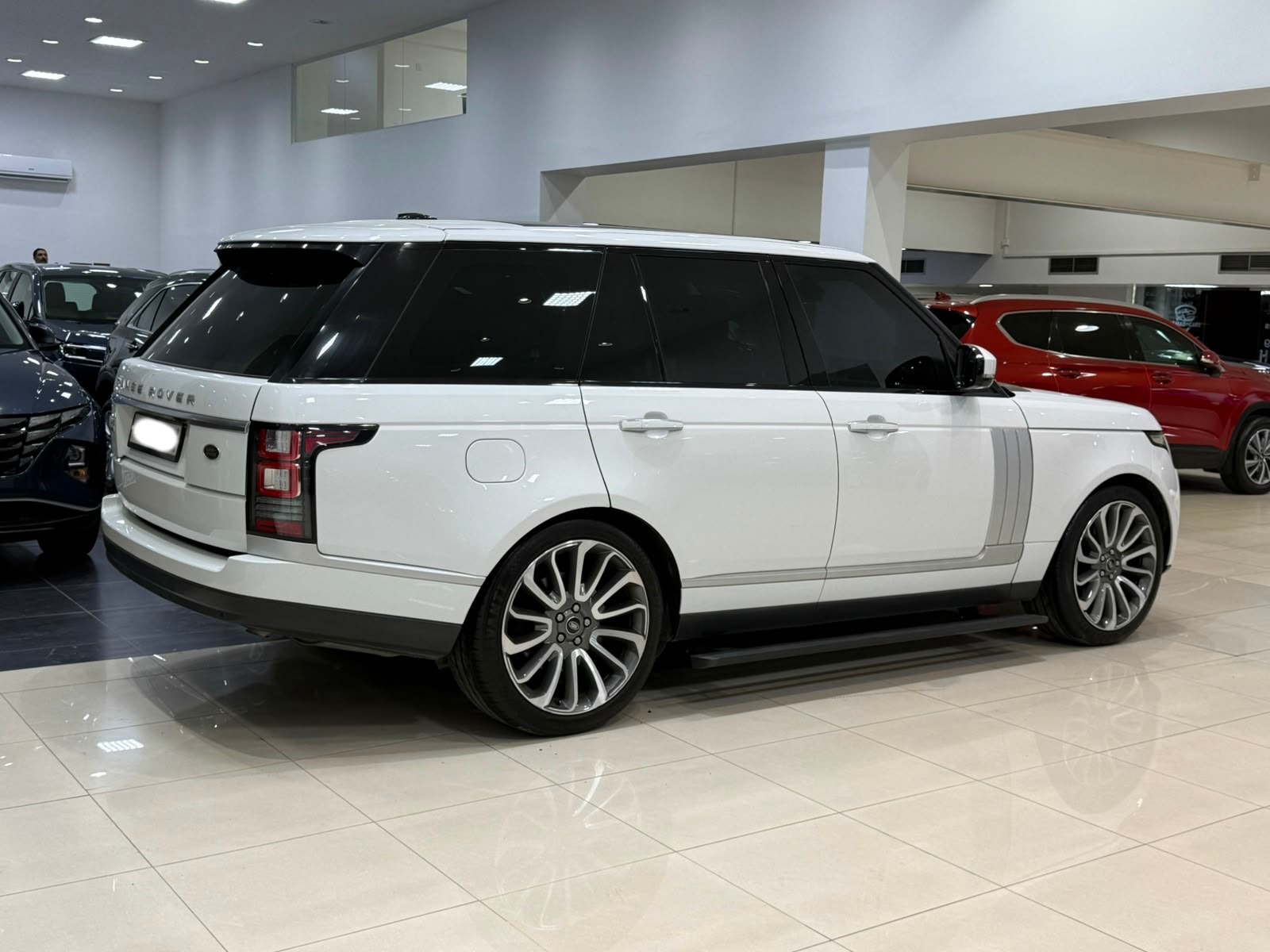 Range Rover Vogue SE 2016 (White)