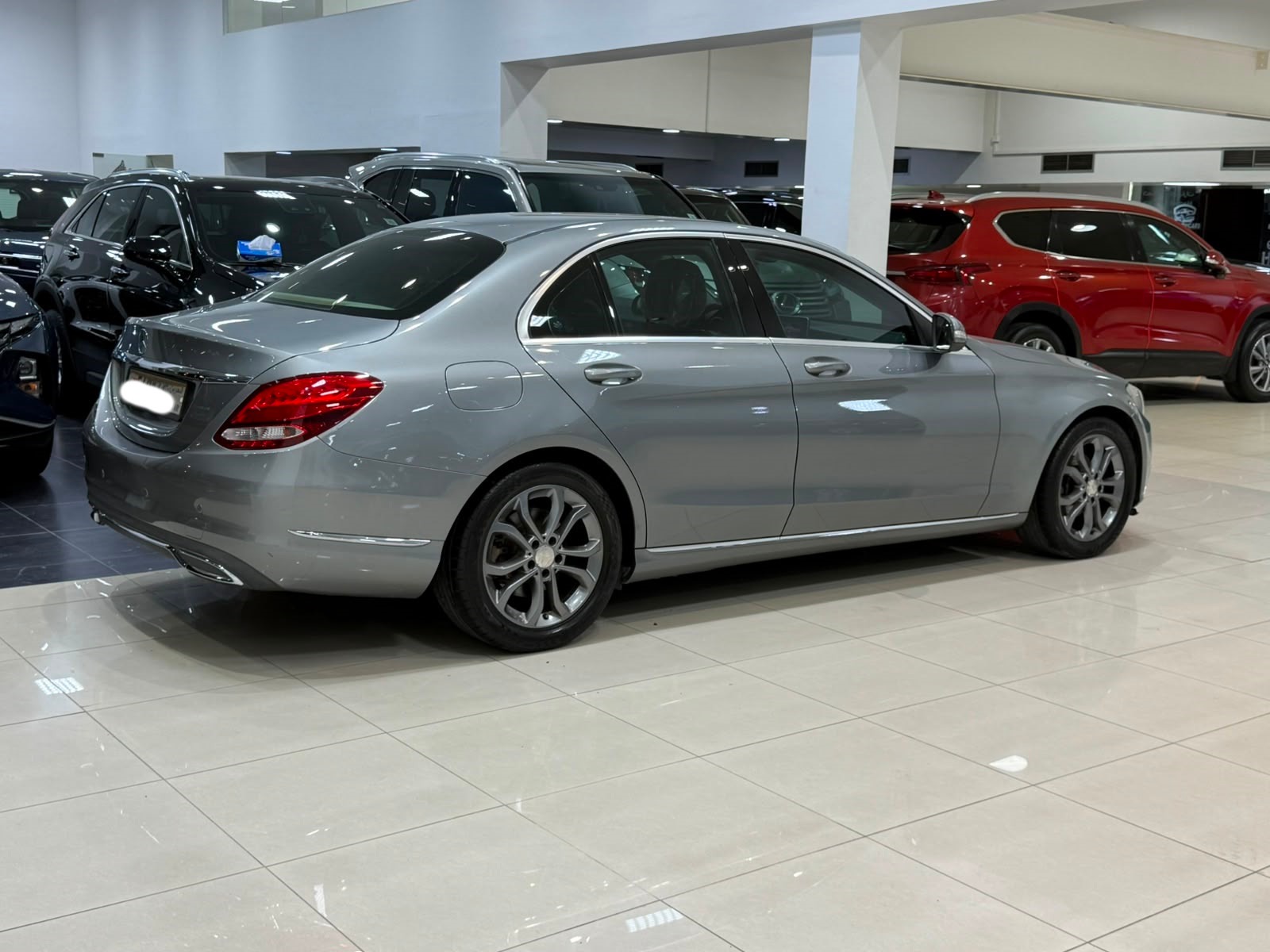 Mercedes Benz C-180 / 2015 (Silver)