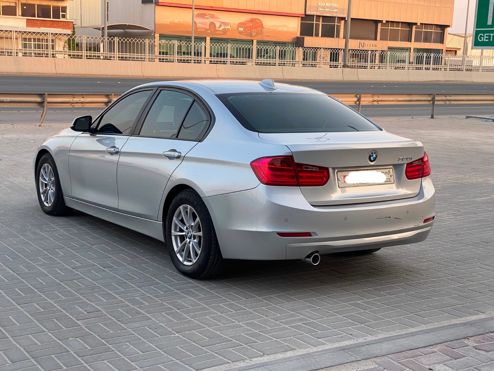 BMW 320i 2013 (Silver)