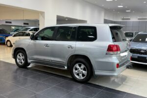 Toyota Land Cruiser VX-R 2010 (Silver)