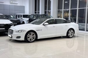 Jaguar XJ 2014 (White)
