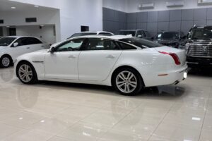 Jaguar XJ 2014 (White)