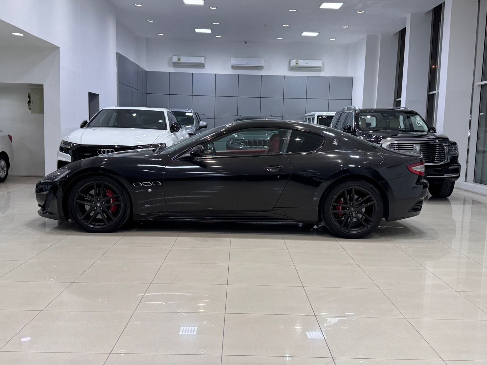 Maserati Granturismo 2016 (Black)