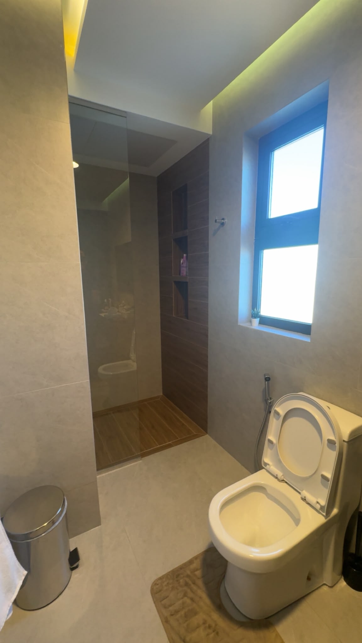 Luxury apartment for rent in al janabiya