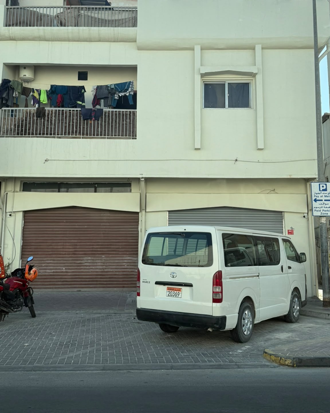 Shops for Rent in Salmaniya