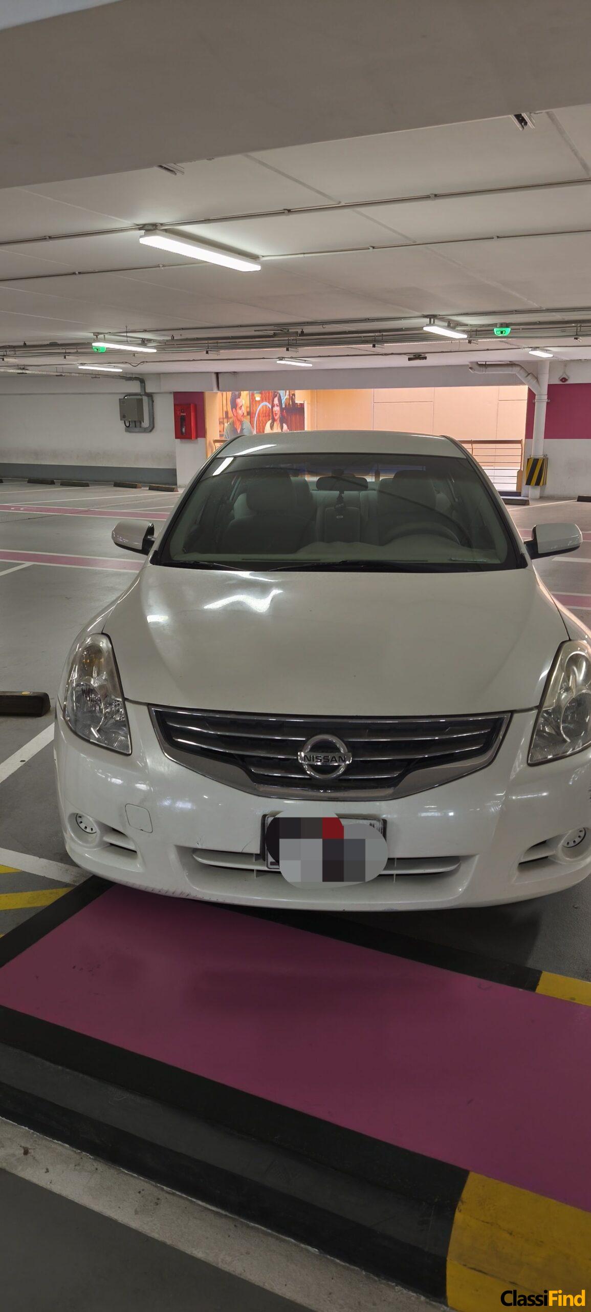 Nissan altima