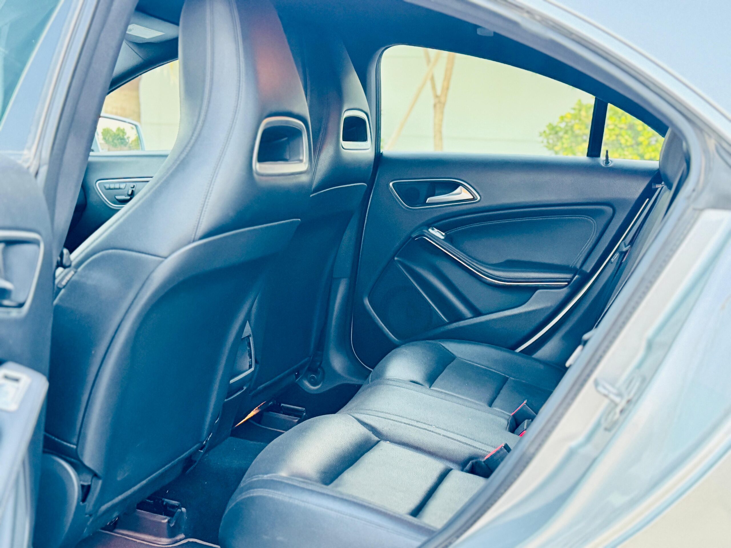 MERCEDES CLA250 2014