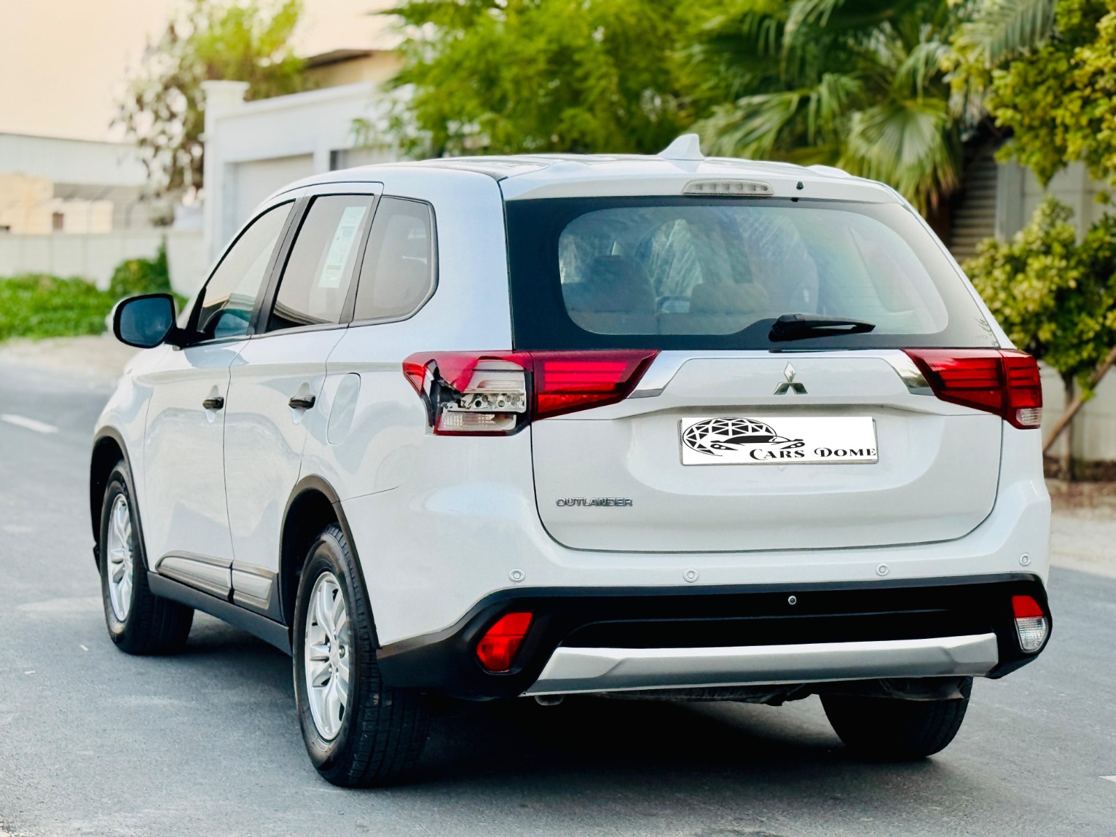 MITSUBISHI OUTLANDER 2017