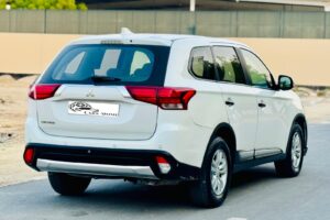 MITSUBISHI OUTLANDER 2017