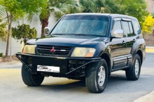 MITSUBISHI PAJERO 2002