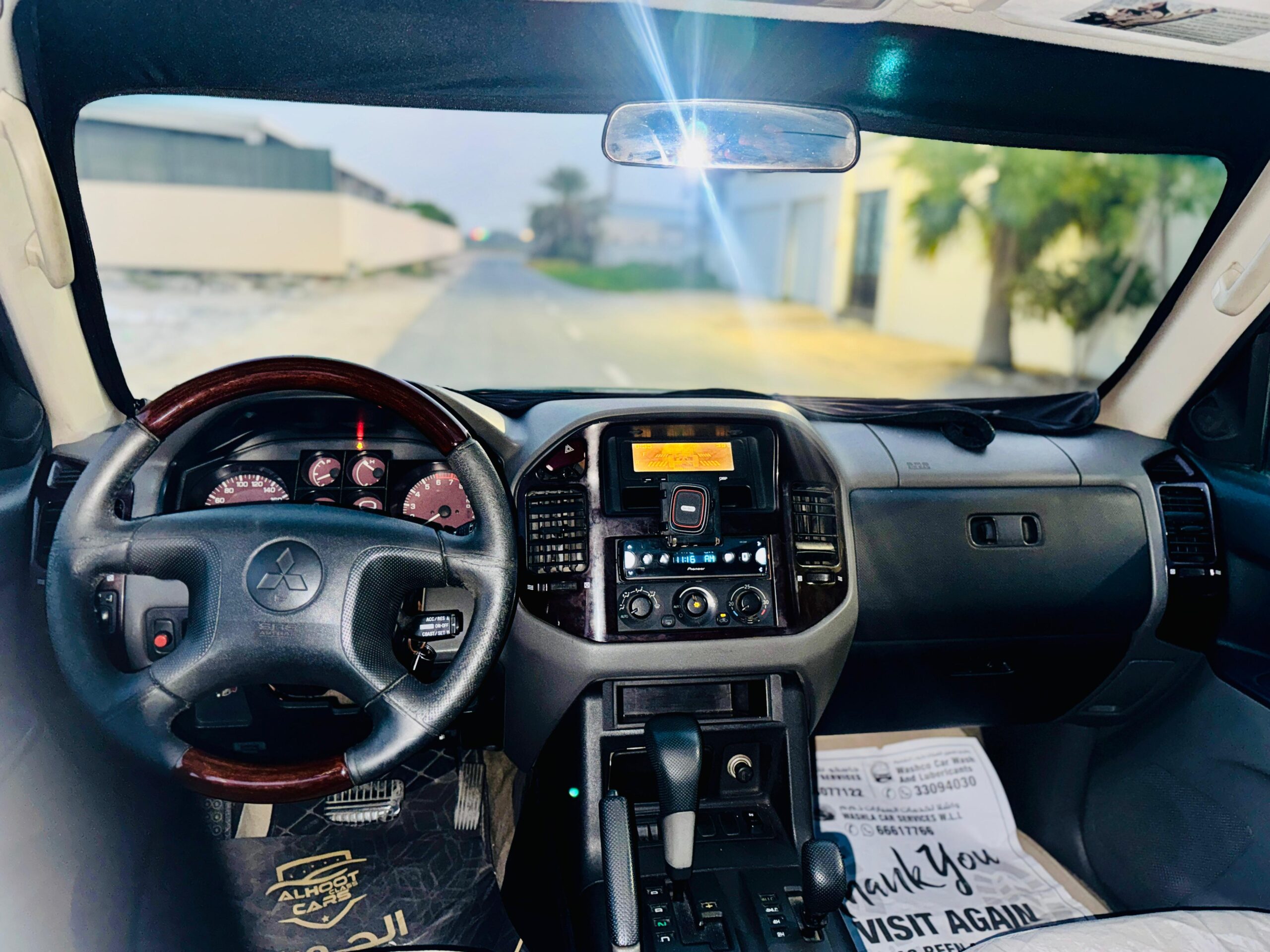 MITSUBISHI PAJERO 2002
